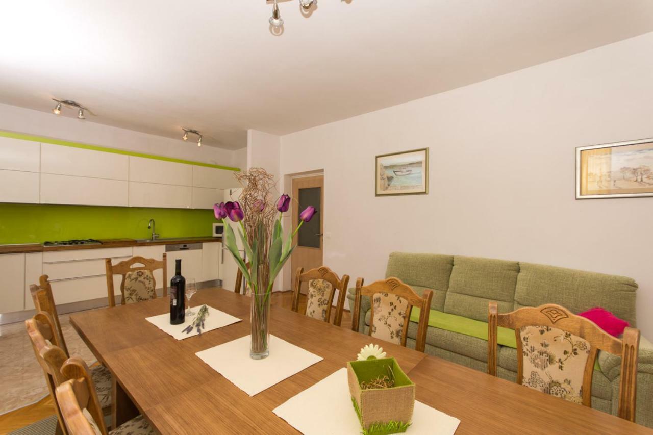 Apartman Domic Slatine Exterior photo