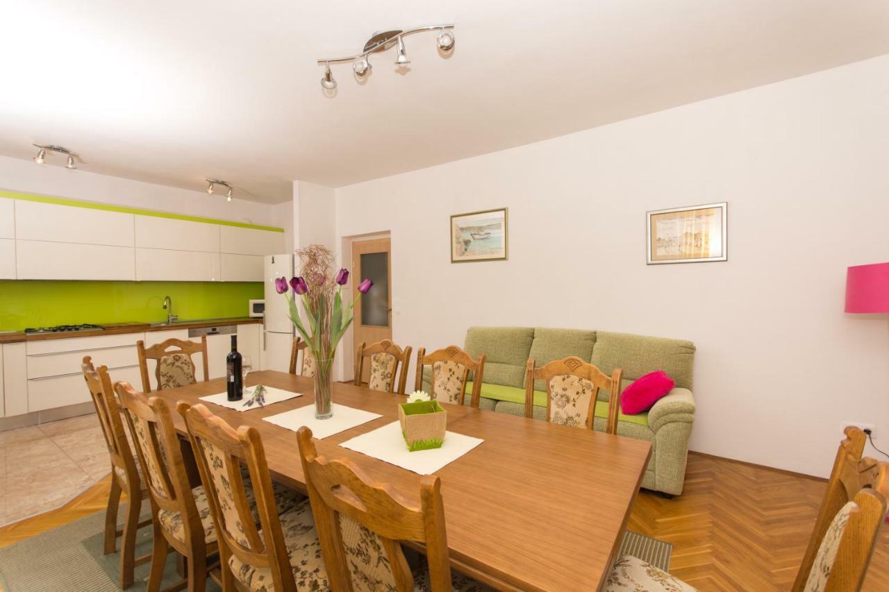 Apartman Domic Slatine Exterior photo